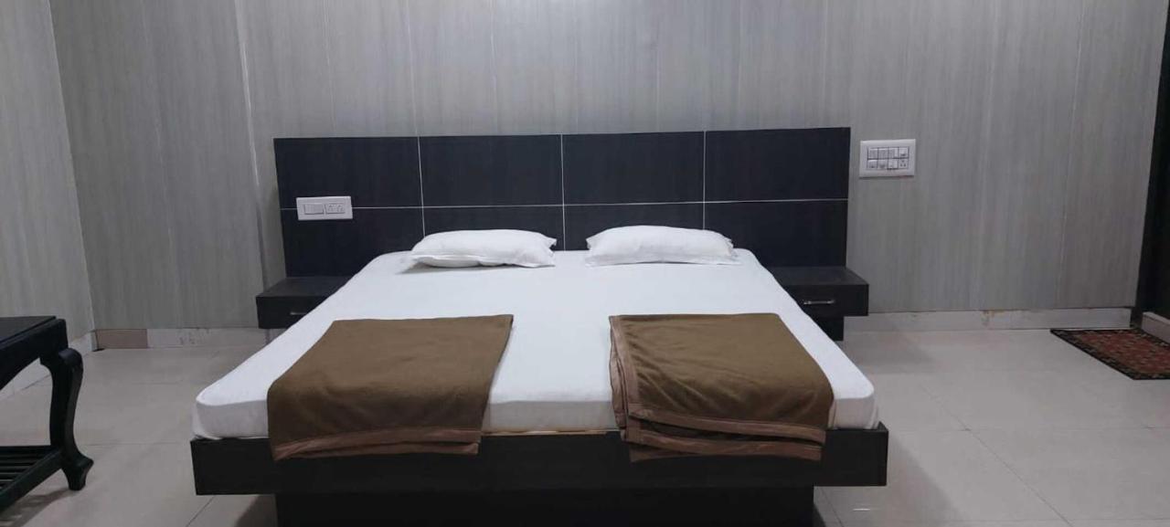 Staymaker Siddeshwara Comforts Harihar Exterior photo